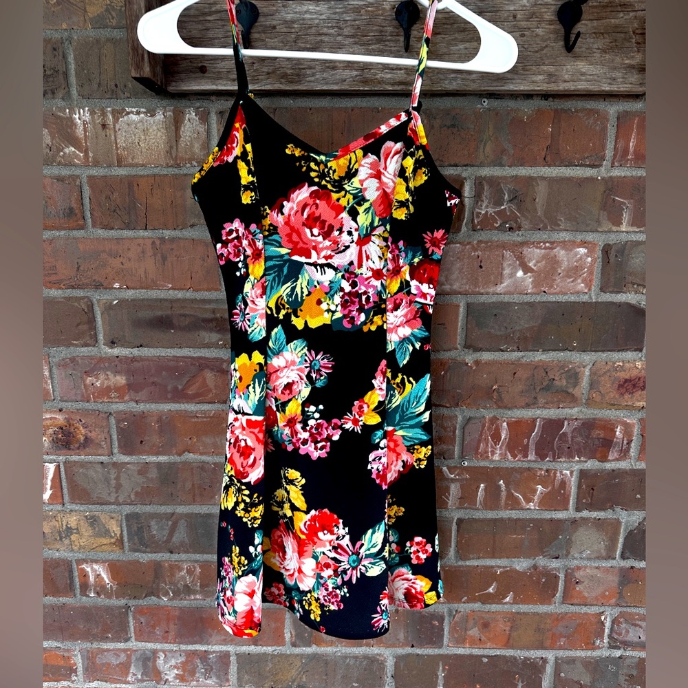 AMBIANCE APPAREL Tropical flower mini dress